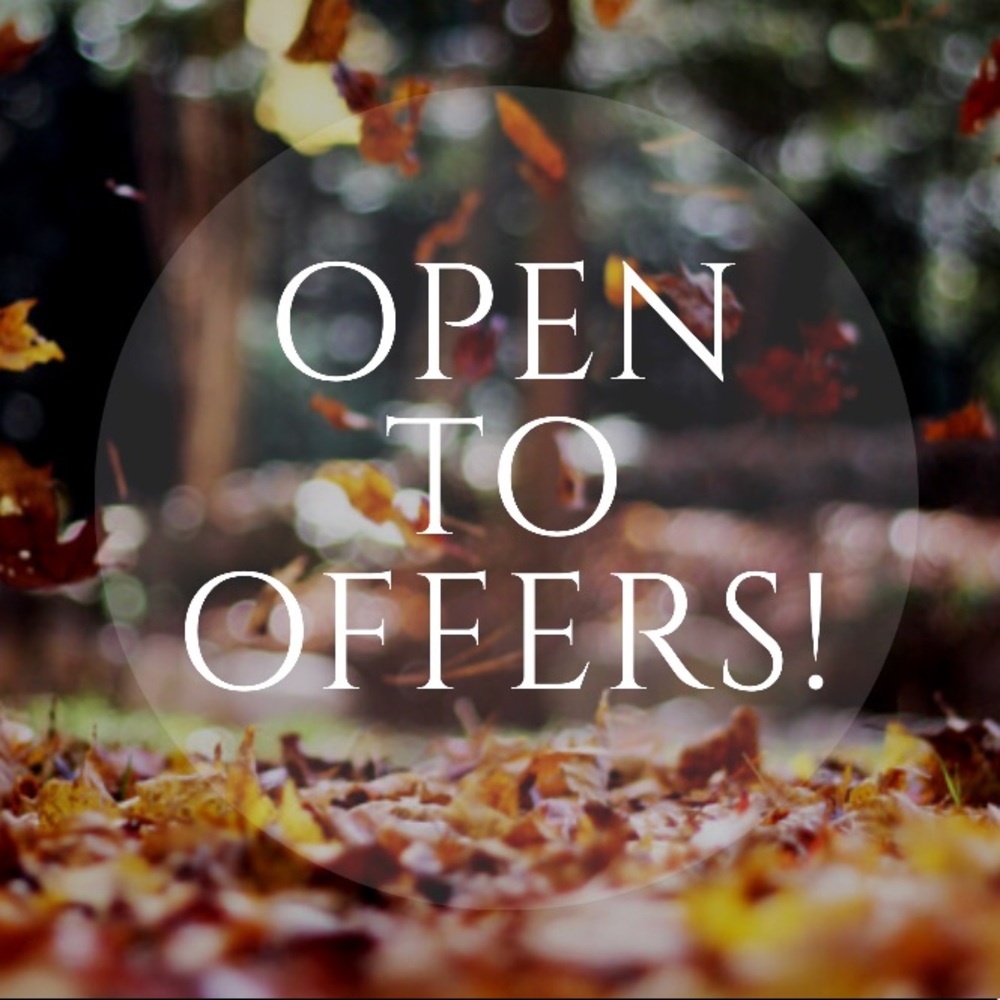🧡🍁OPEN TO OFFERS!🍁🧡